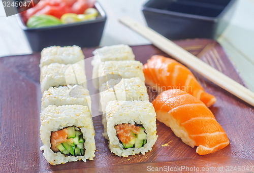 Image of sushi