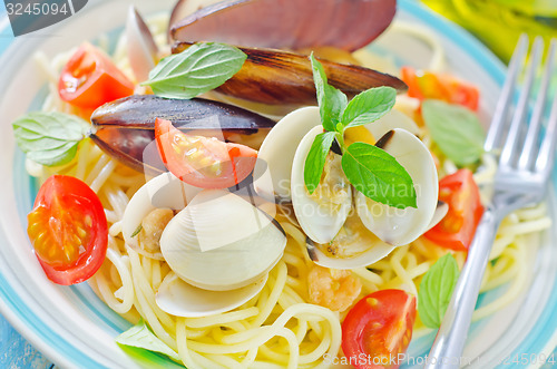 Image of spaghetti with seafood