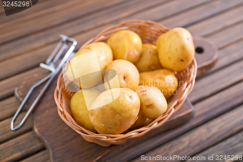 Image of raw potato