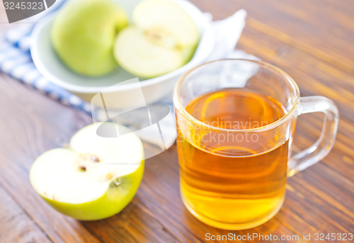 Image of apple juice