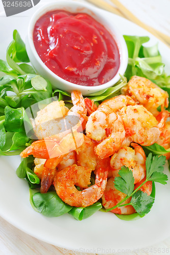 Image of shrimps with salad