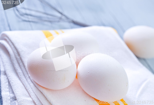 Image of raw eggs