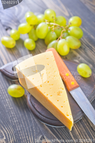 Image of cheese and grape