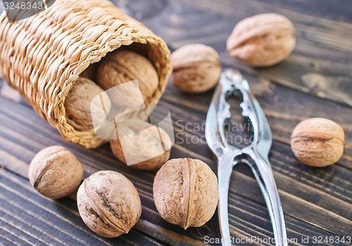 Image of walnuts