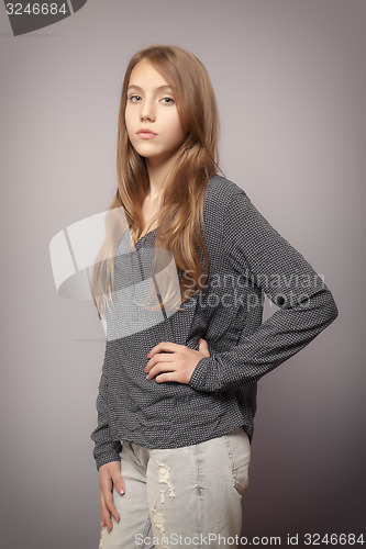 Image of teenage girl