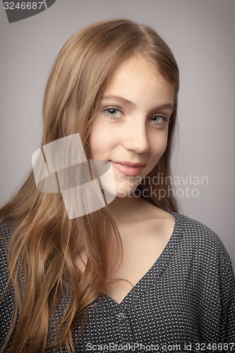 Image of teenage girl