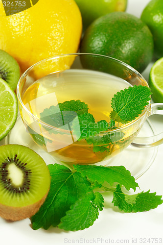 Image of Green tea with fresh mint