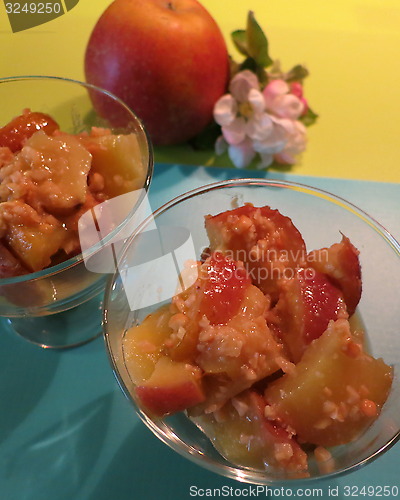 Image of Dessert with apples