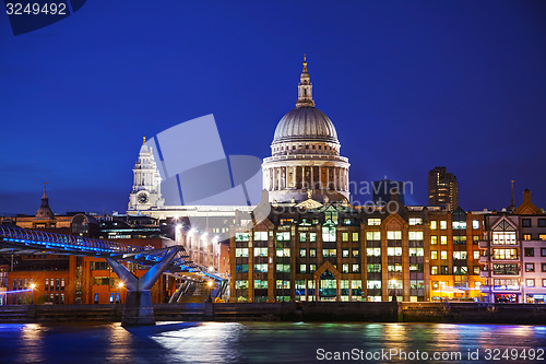 Image of Saint Pauls cathedral in London