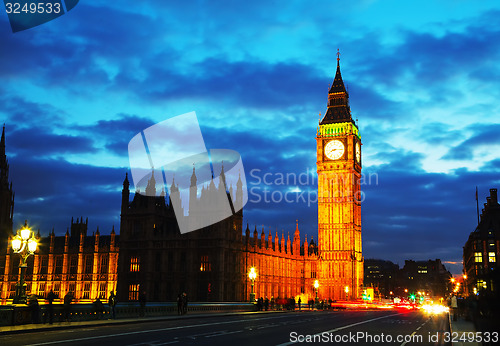 Image of The Elizabeth Tower as seen from the Westminster bridge