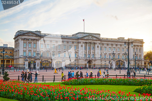 Image of Buckingham palace in London, Great Britain