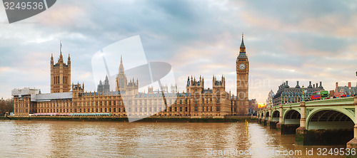Image of Panoramic overview of the Houses of Parliament