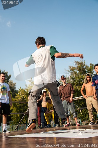 Image of Young dancer break dance