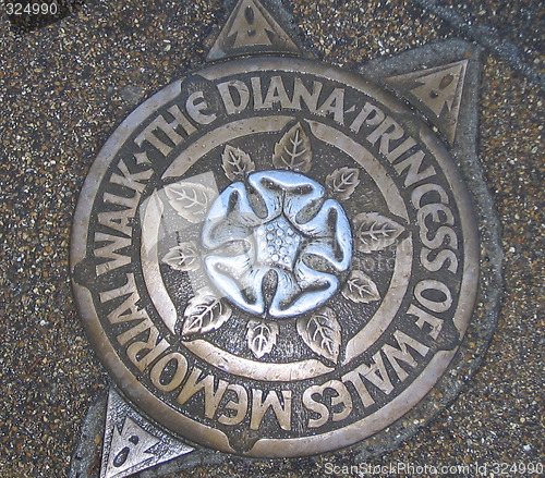 Image of Plate marking Diana Memorial Walk in London