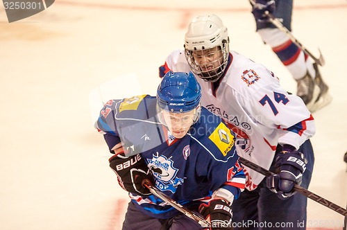 Image of Hockey with the puck 