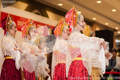 Image of The girl in the Orenburg downy shawl