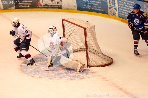 Image of Hockey with the puck 