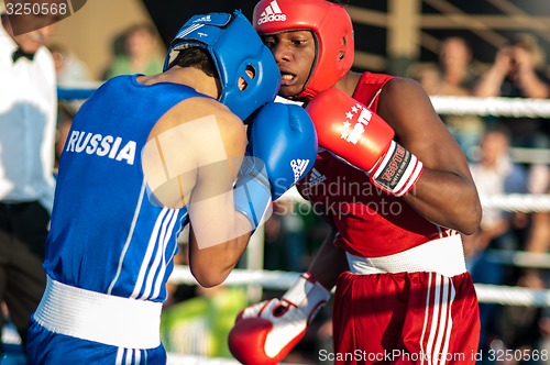 Image of A boxing match between Alayn Limonta (Havana, Cuba) and Mamedov Gabil (Orenburg, Russia)