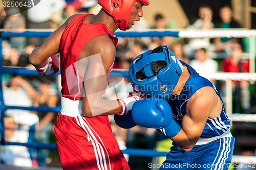 Image of A boxing match between Alayn Limonta (Havana, Cuba) and Mamedov Gabil (Orenburg, Russia)