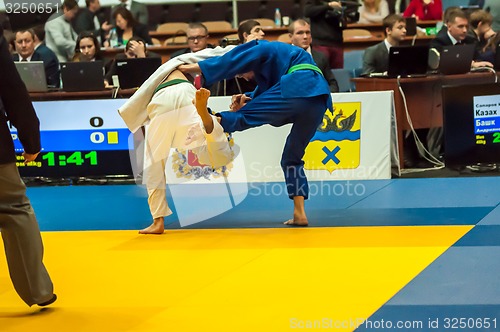 Image of Two judoka