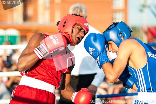 Image of A boxing match between Alayn Limonta (Havana, Cuba) and Mamedov Gabil (Orenburg, Russia)