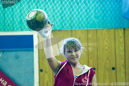 Image of The girl in the kettlebell sport