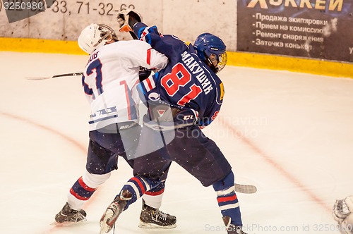 Image of Hockey with the puck, 