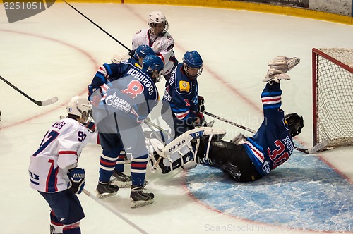 Image of Hockey with the puck, 