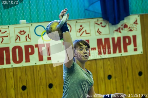 Image of The girl in the kettlebell sport