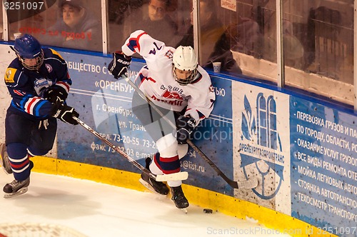 Image of Hockey with the puck, 