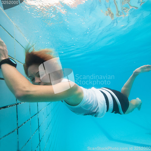 Image of Underwater in a pool