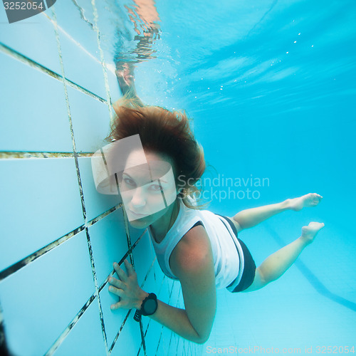 Image of Underwater in a pool