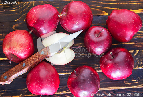 Image of fresh apples