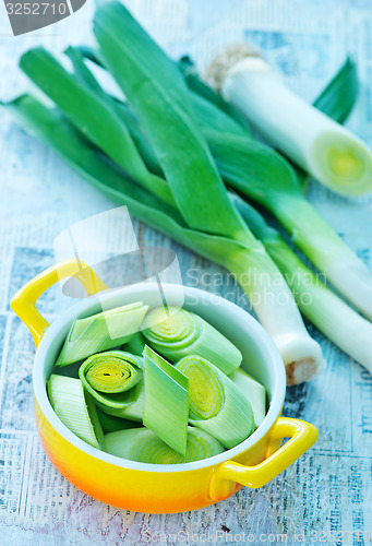 Image of raw leek