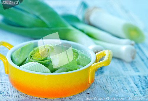 Image of raw leek