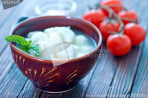 Image of mozzarella in bowl 