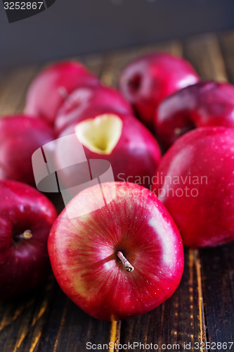 Image of fresh apples