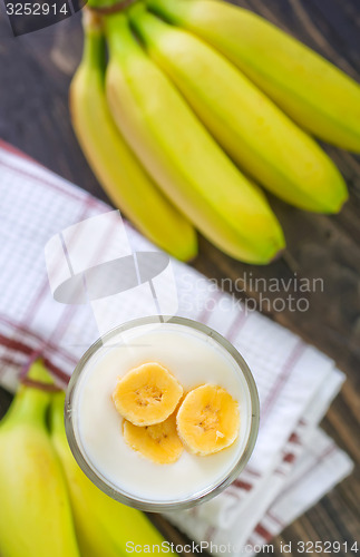 Image of banana yogurt