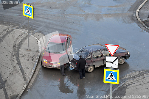 Image of crash of passenger cars on the road in Tyumen, Russia.