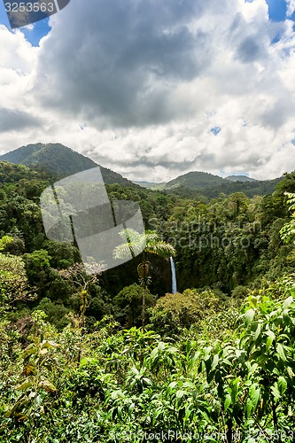 Image of mountains in Costa Rica