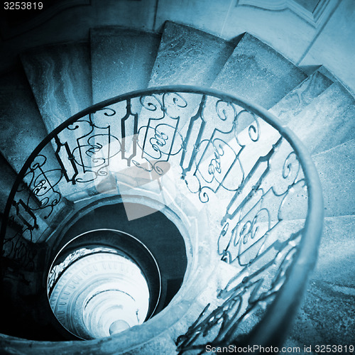 Image of Spiral staircase\r\r