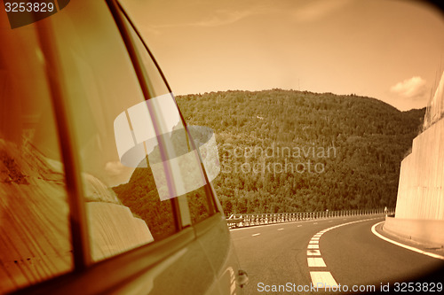 Image of Car mirror reflection