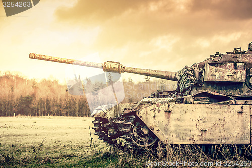 Image of Big gun on a tank