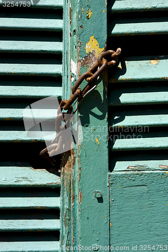 Image of  rusty chain