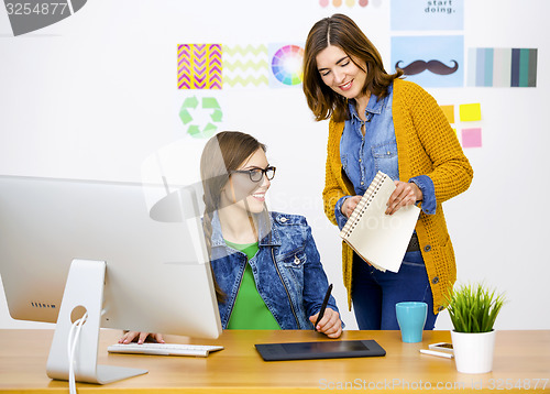 Image of Casual businesswomen