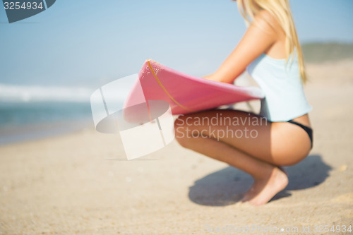 Image of Blode surfer Girl