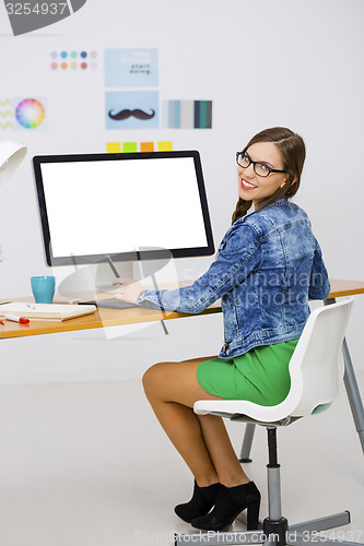 Image of Casual businesswoman 