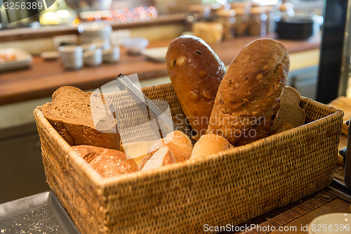 Image of basket with bread at restaurant