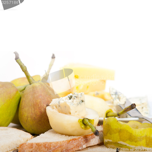 Image of cheese and pears