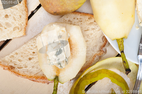 Image of cheese and pears